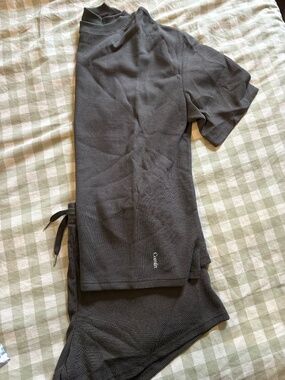 COMFRT outfit (shorts and tshirt)